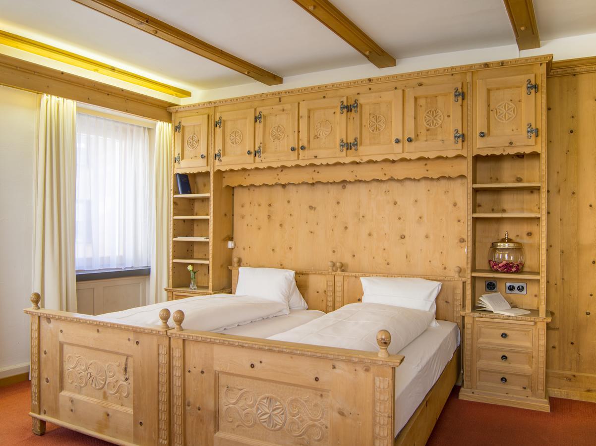 Hotel Alpina 체르네츠 외부 사진