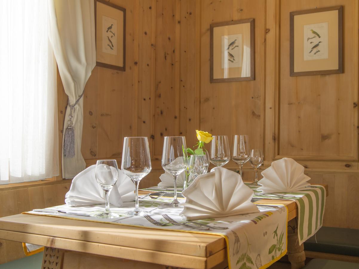 Hotel Alpina 체르네츠 외부 사진